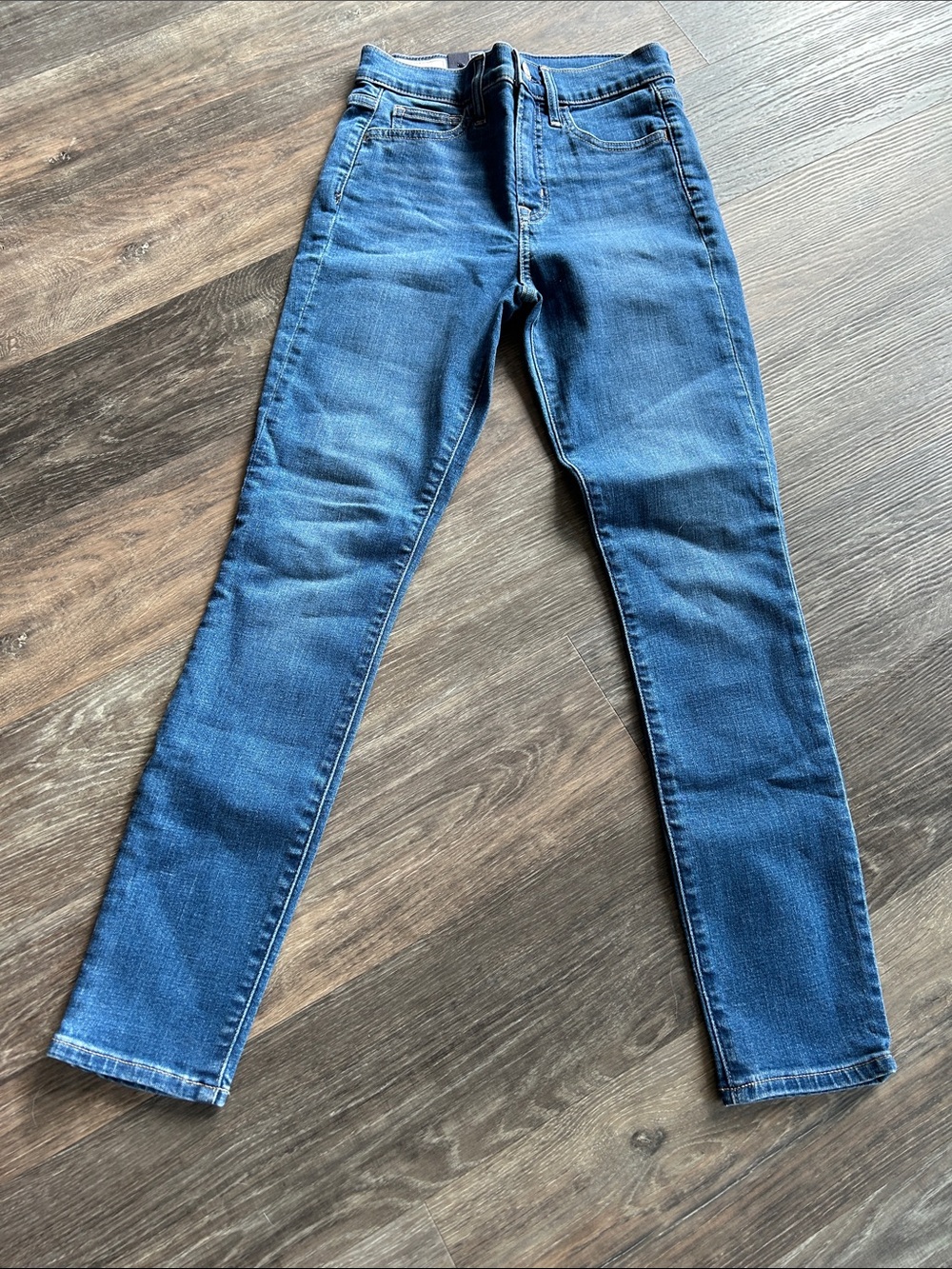 GAP Mid Wash Women's High Rise Skinny Jeans Sz 25 NWT